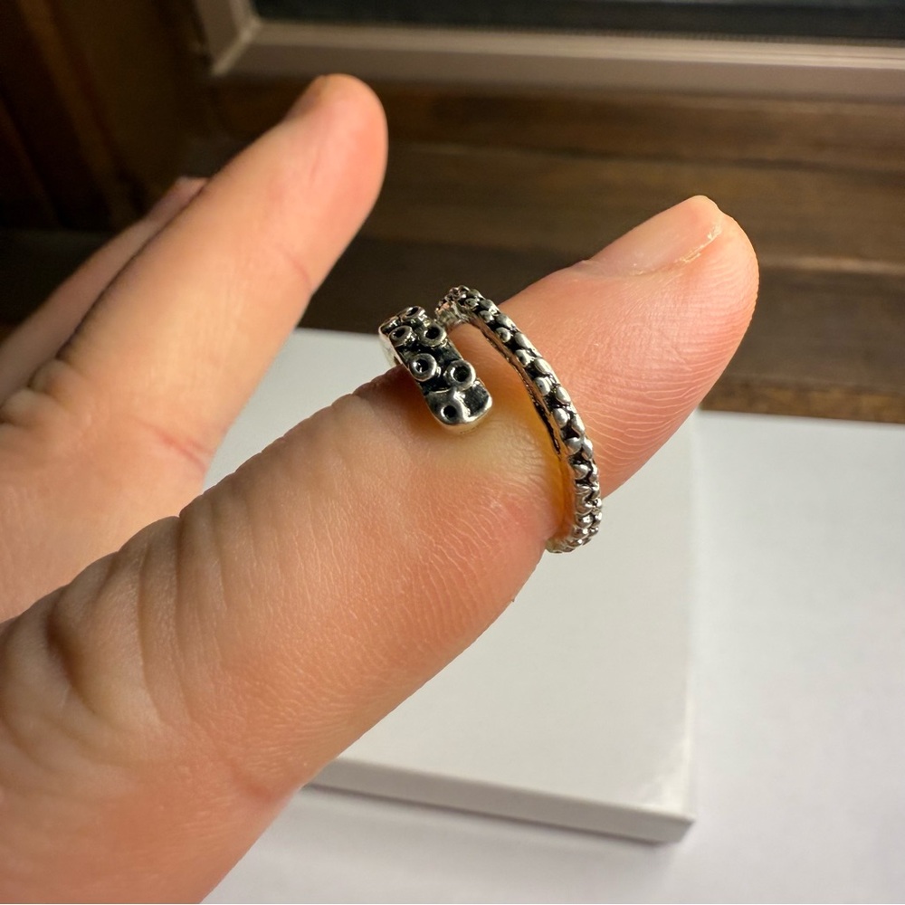 Octopus Ring - Picture 2 of 3
